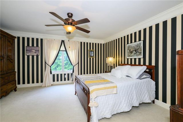 2690 Imperial Crest Lane, Lower Saucon Twp, PA 18055