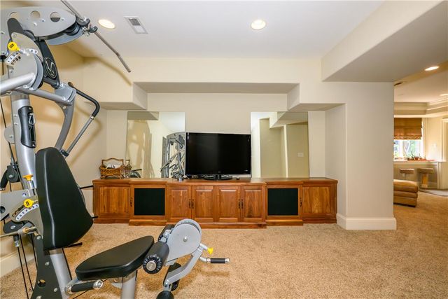 2690 Imperial Crest Lane, Lower Saucon Twp, PA 18055