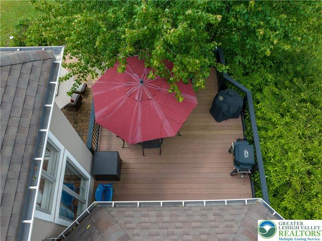 2690 Imperial Crest Lane, Lower Saucon Twp, PA 18055