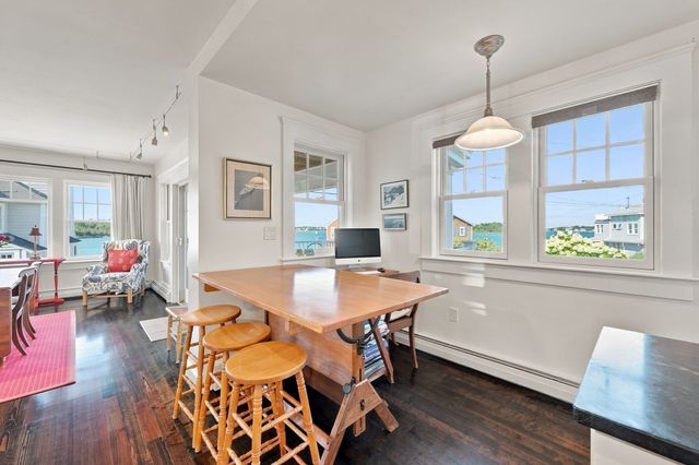 1 Old Colony Rd, Hull, MA 02045