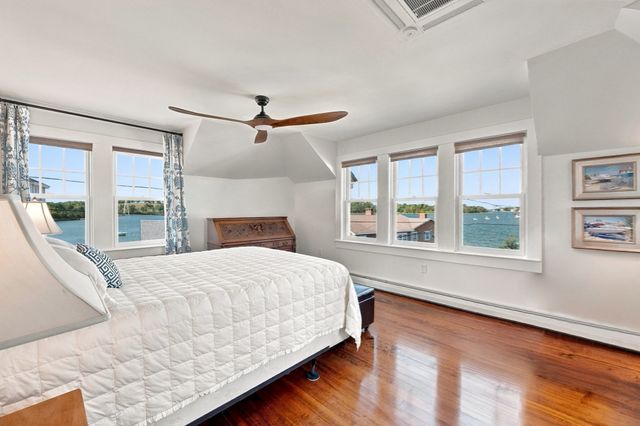 1 Old Colony Rd, Hull, MA 02045