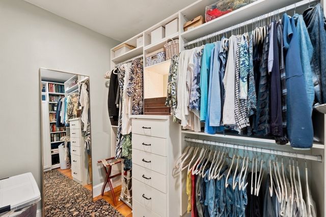 1 Old Colony Rd, Hull, MA 02045