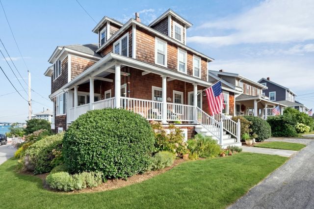 1 Old Colony Rd, Hull, MA 02045
