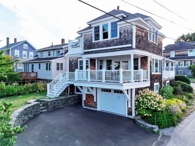 1 Old Colony Rd, Hull, MA 02045