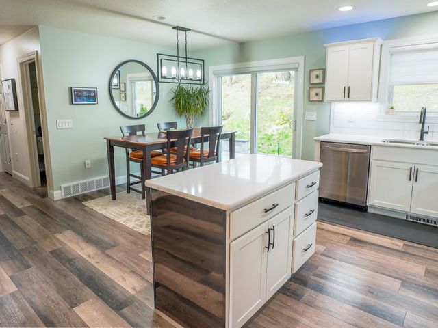 4915 GROUSE HOLLOW Drive, Millcreek, PA 16504