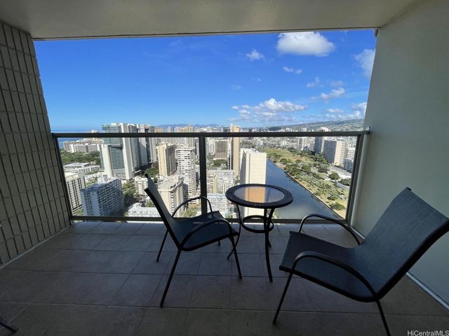 445 Seaside Avenue 4310, Honolulu, HI 96815