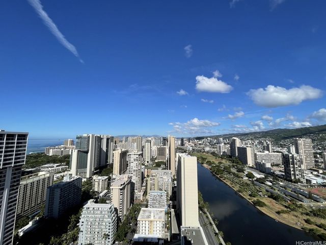 445 Seaside Avenue 4310, Honolulu, HI 96815