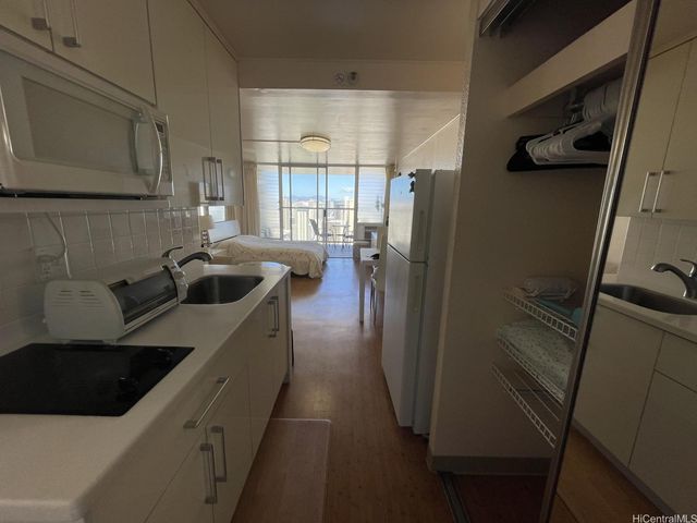 445 Seaside Avenue 4310, Honolulu, HI 96815