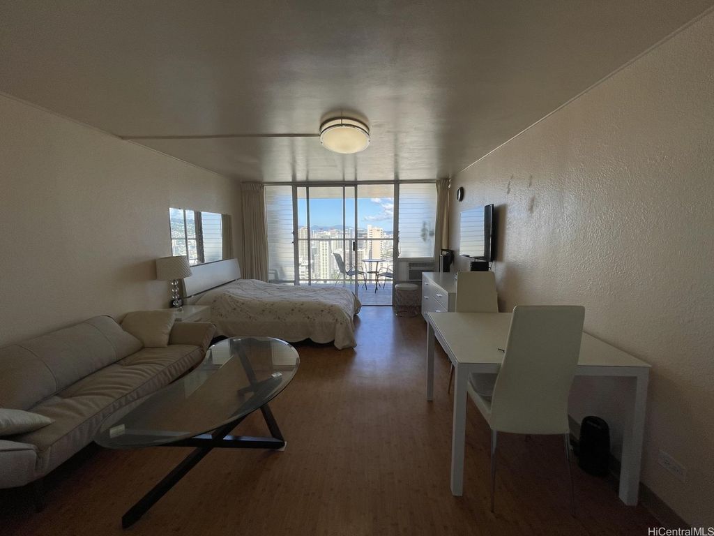 445 Seaside Avenue 4310, Honolulu, HI 96815