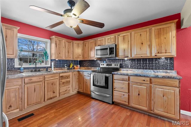 301 State Highway 51 S, Marble Hill, MO 63764