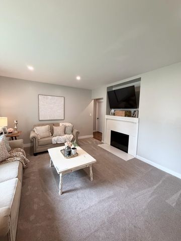850 W 41st, Wichita, KS 67217