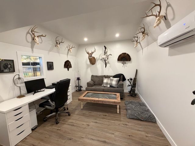 850 W 41st, Wichita, KS 67217