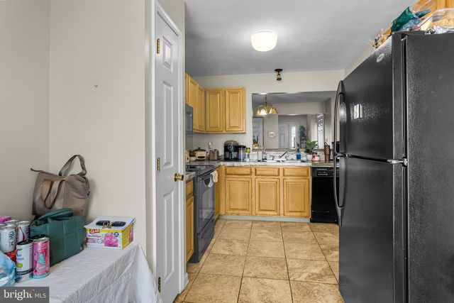 1937 DAYBREAK CIR, Harrisburg, PA 17110
