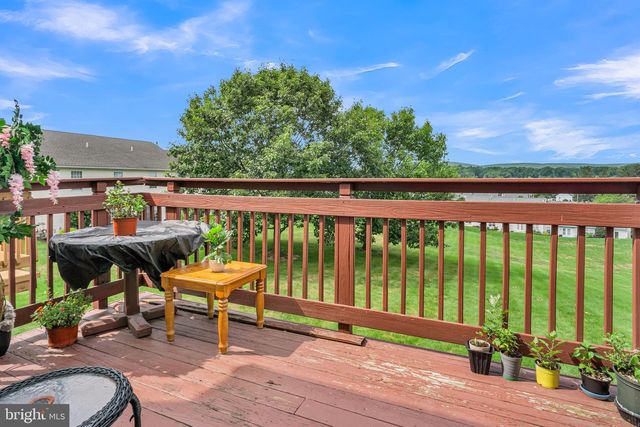 1937 DAYBREAK CIR, Harrisburg, PA 17110