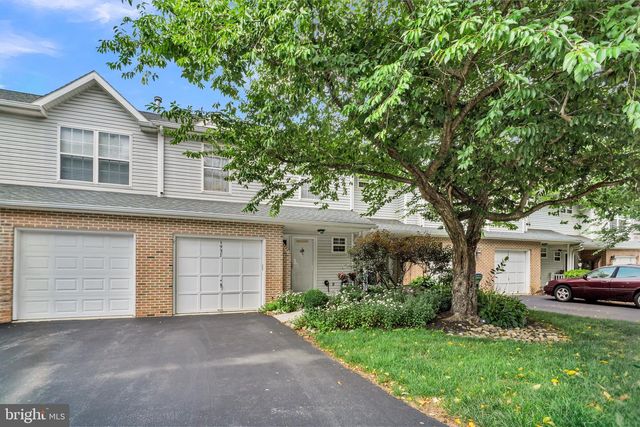 1937 DAYBREAK CIR, Harrisburg, PA 17110
