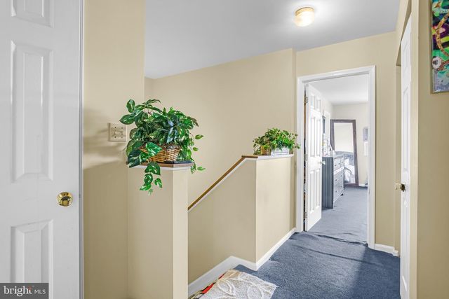 1937 DAYBREAK CIR, Harrisburg, PA 17110