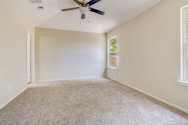 7922 Meadow Way Ct, San Antonio, TX 78227