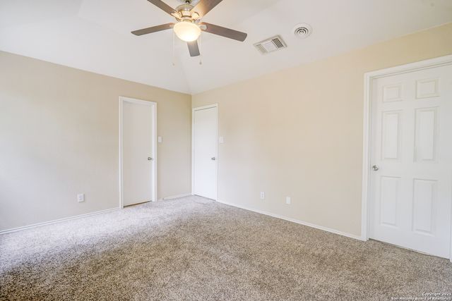 7922 Meadow Way Ct, San Antonio, TX 78227