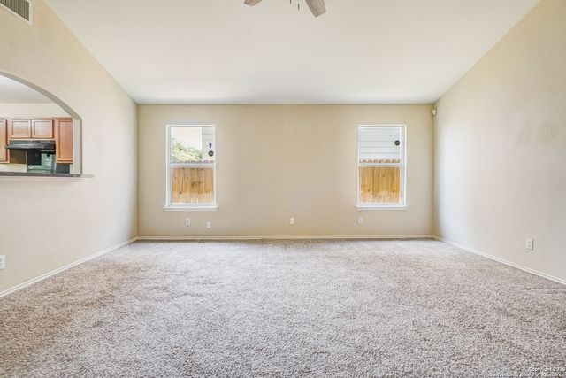 7922 Meadow Way Ct, San Antonio, TX 78227
