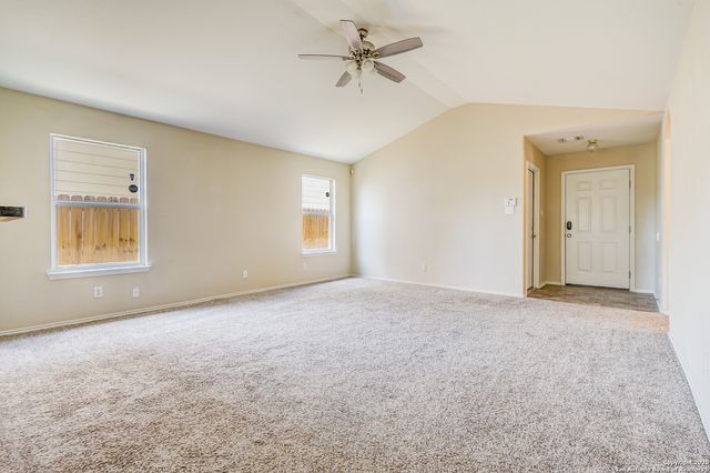 7922 Meadow Way Ct, San Antonio, TX 78227