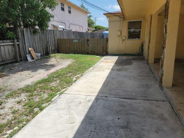 1907 Cleveland Street rear, Hollywood, FL 33020