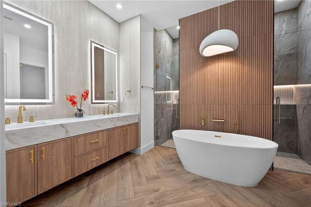 3327 NW 2nd TER, Cape Coral, FL 33993