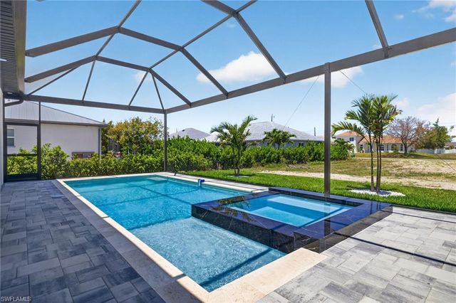 3327 NW 2nd TER, Cape Coral, FL 33993