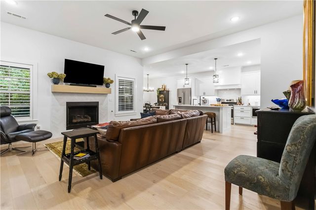 26 Lockerbie Drive, Bella Vista, AR 72715