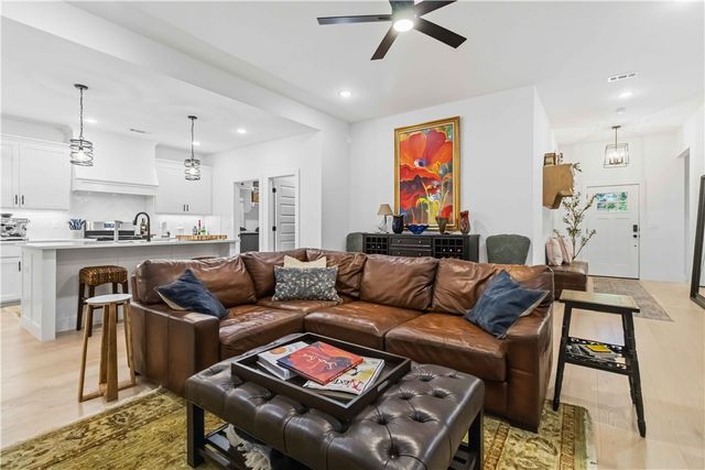 26 Lockerbie Drive, Bella Vista, AR 72715
