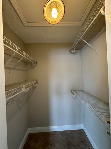 309 Lake Circle 202, North Palm Beach, FL 33408
