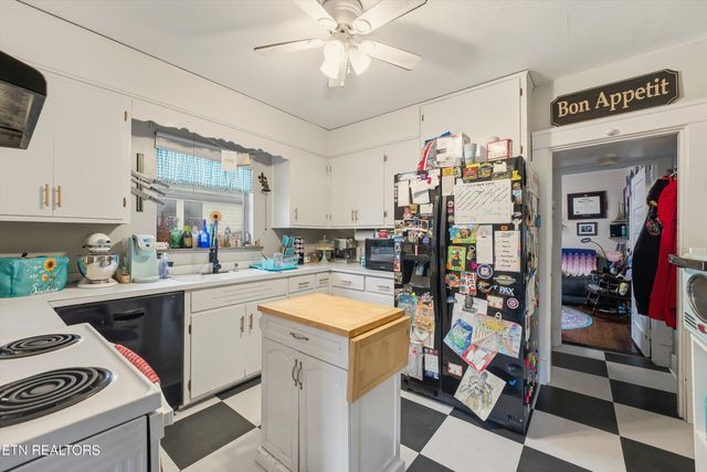 1450 Dalton St, Alcoa, TN 37701