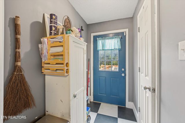 1450 Dalton St, Alcoa, TN 37701