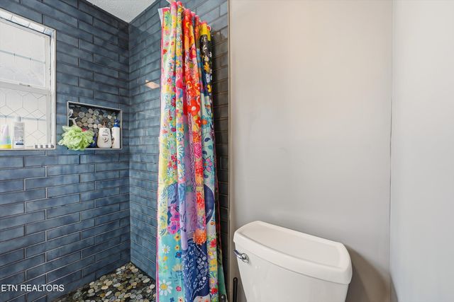 1450 Dalton St, Alcoa, TN 37701