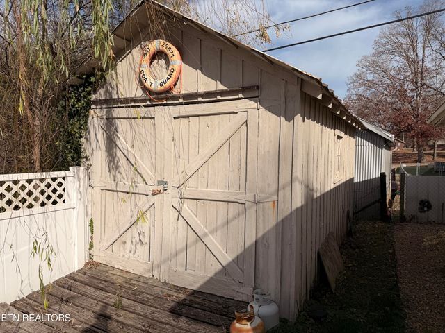 1450 Dalton St, Alcoa, TN 37701