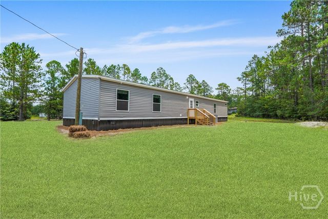 223 Maple Rd NE, Ludowici, GA 31316