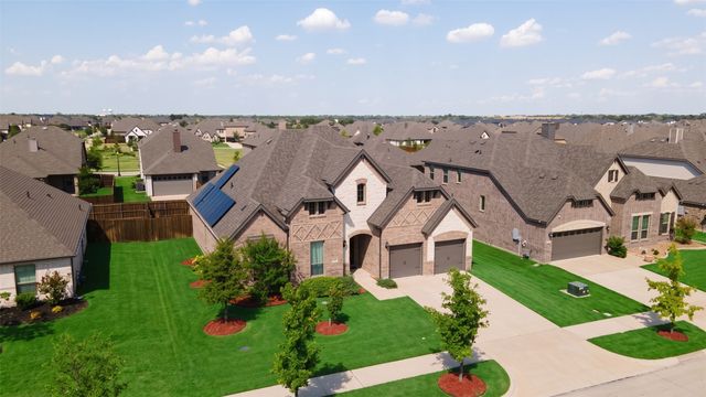 425 Brushwood Lane, Waxahachie, TX 75165