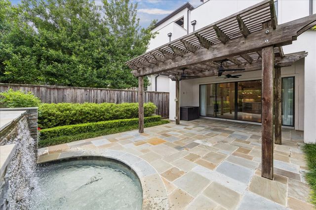 1301 Peden Street, Houston, TX 77006