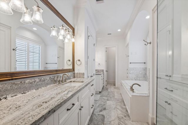 1301 Peden Street, Houston, TX 77006