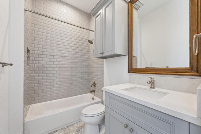 1301 Peden Street, Houston, TX 77006