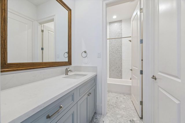 1301 Peden Street, Houston, TX 77006