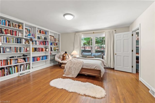 2786 Robinhood Road, Winston-salem, NC 27106