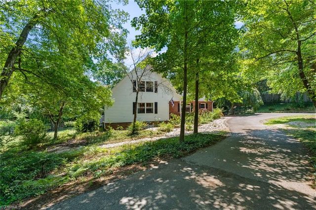 2786 Robinhood Road, Winston-salem, NC 27106