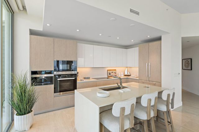 3100 N Ocean Drive H1804, Singer Island, FL 33404