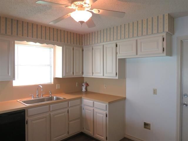 110 N Ridgeview, Buchanan Dam, TX 78609