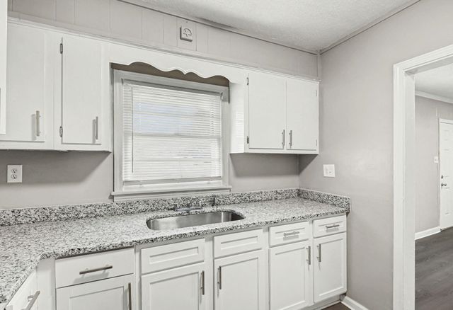 6733 NAVY RD, Millington, TN 38053