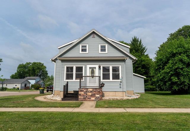 621 Dallas Street, Sauk City, WI 53583
