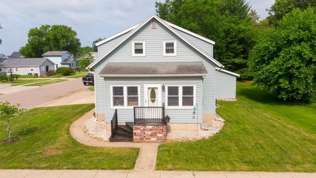 621 Dallas Street, Sauk City, WI 53583
