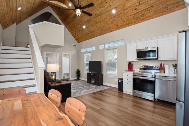 4785 S Us Highway 287, Crockett, TX 75835