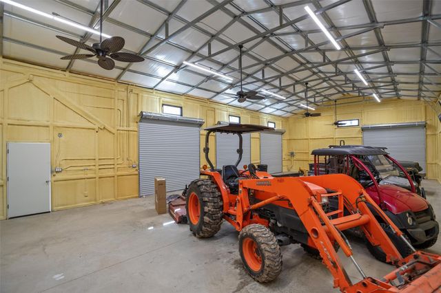 4785 S Us Highway 287, Crockett, TX 75835