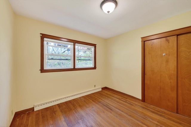 122 Gary Court, Sun Prairie, WI 53590